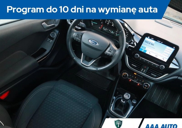 Ford Fiesta cena 49000 przebieg: 61217, rok produkcji 2017 z Krapkowice małe 191